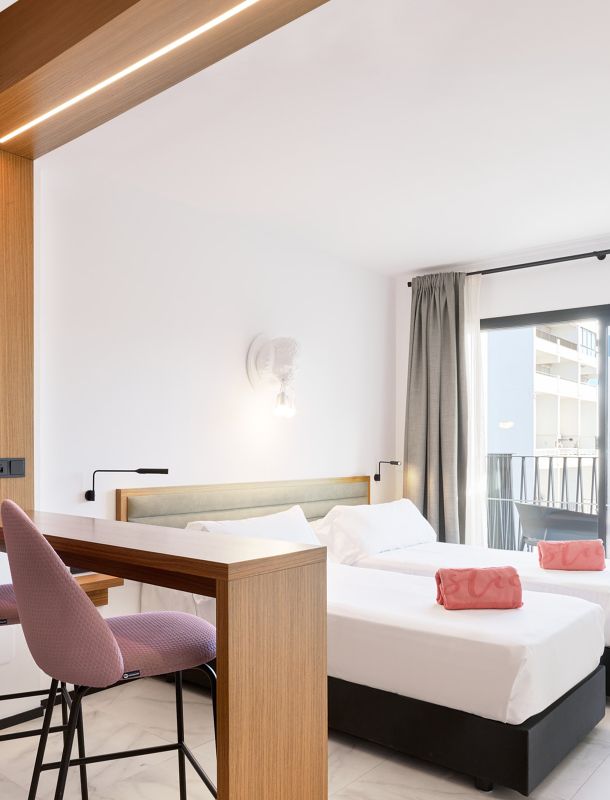 Fotografía de las habitaciones del hotel Stic en San Antonio, Ibiza